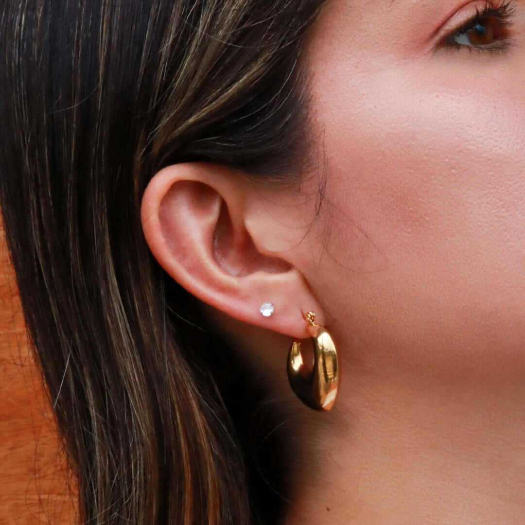 Pendientes Semi Corazón en Acero Inoxidable - Plateado y Dorado - Helix Body Jewelry - Tienda Online de Piercings