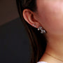 Pendientes con Diseño de Pliegue Moderno - Plateado - Helix Body Jewelry - Tienda Online de Piercings