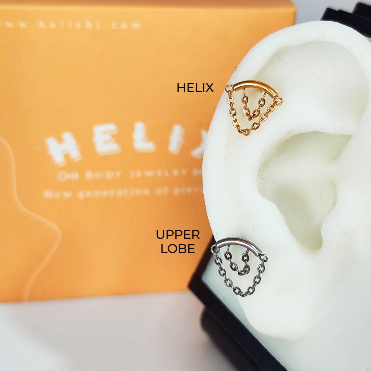 Joya en titanio en forma de media luna - Leonor - Helix Body Jewelry - Tienda Online de Piercings