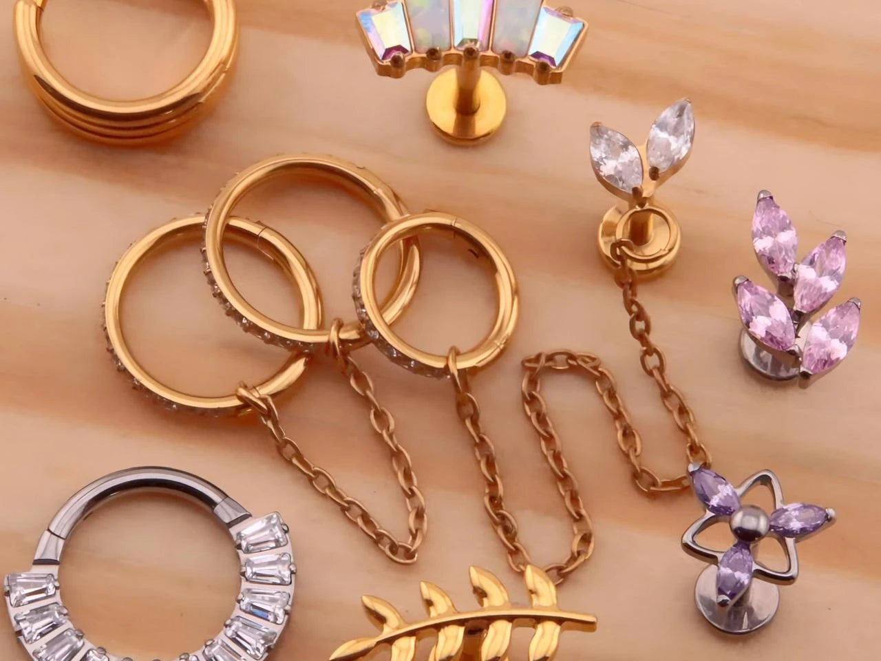 Tendencias en Joyería para Piercings: Lo Que Debes Saber en 2025 - Helix Body Jewelry - Tienda Online de Piercings
