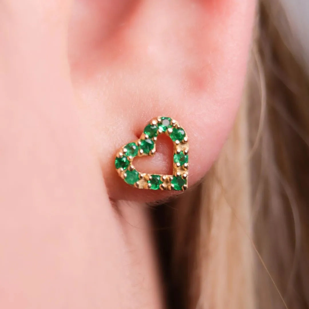 Labret Corazón Oro 18K con Esmeraldas Colombianas