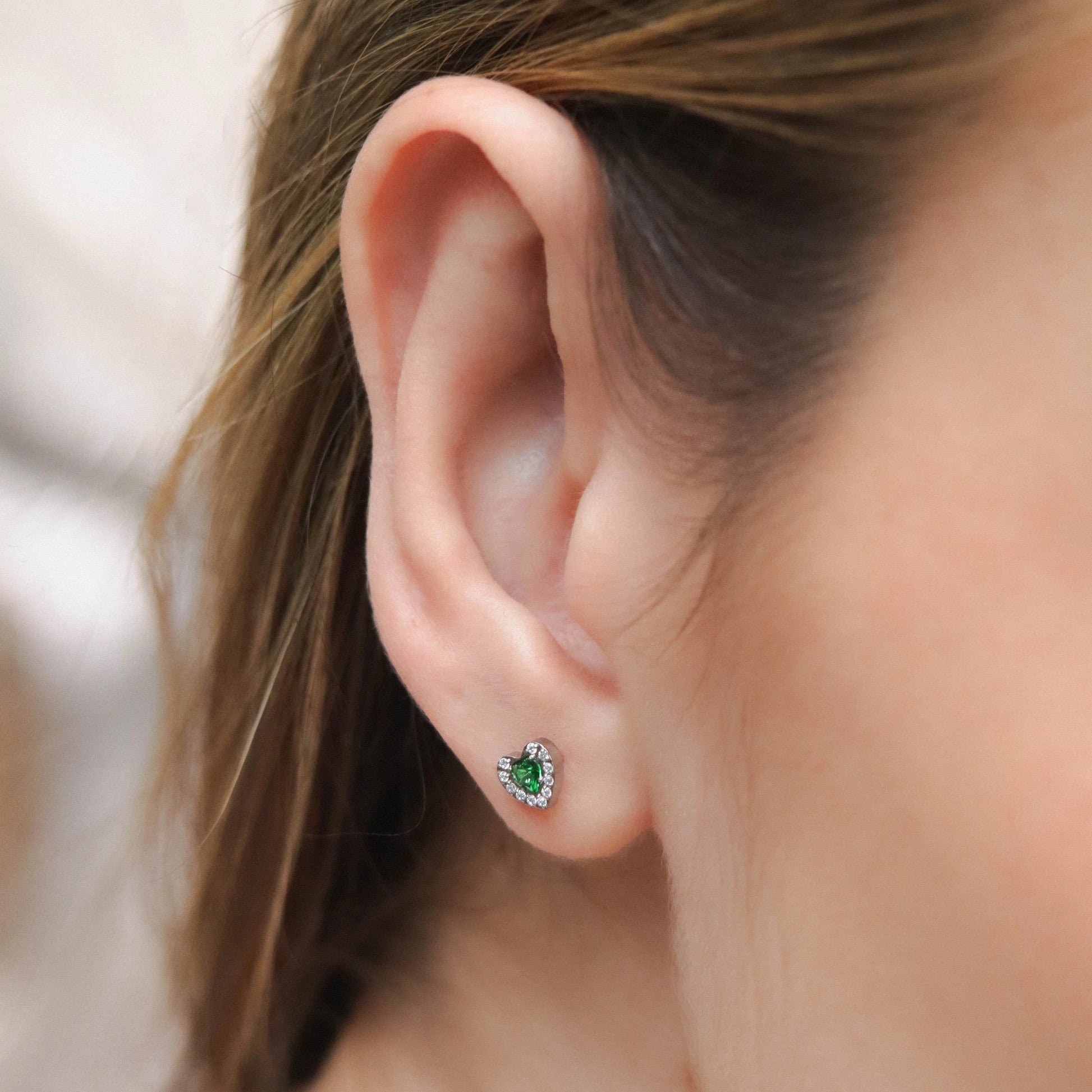 Labret Corazón Verde · Titanio Grado Implante