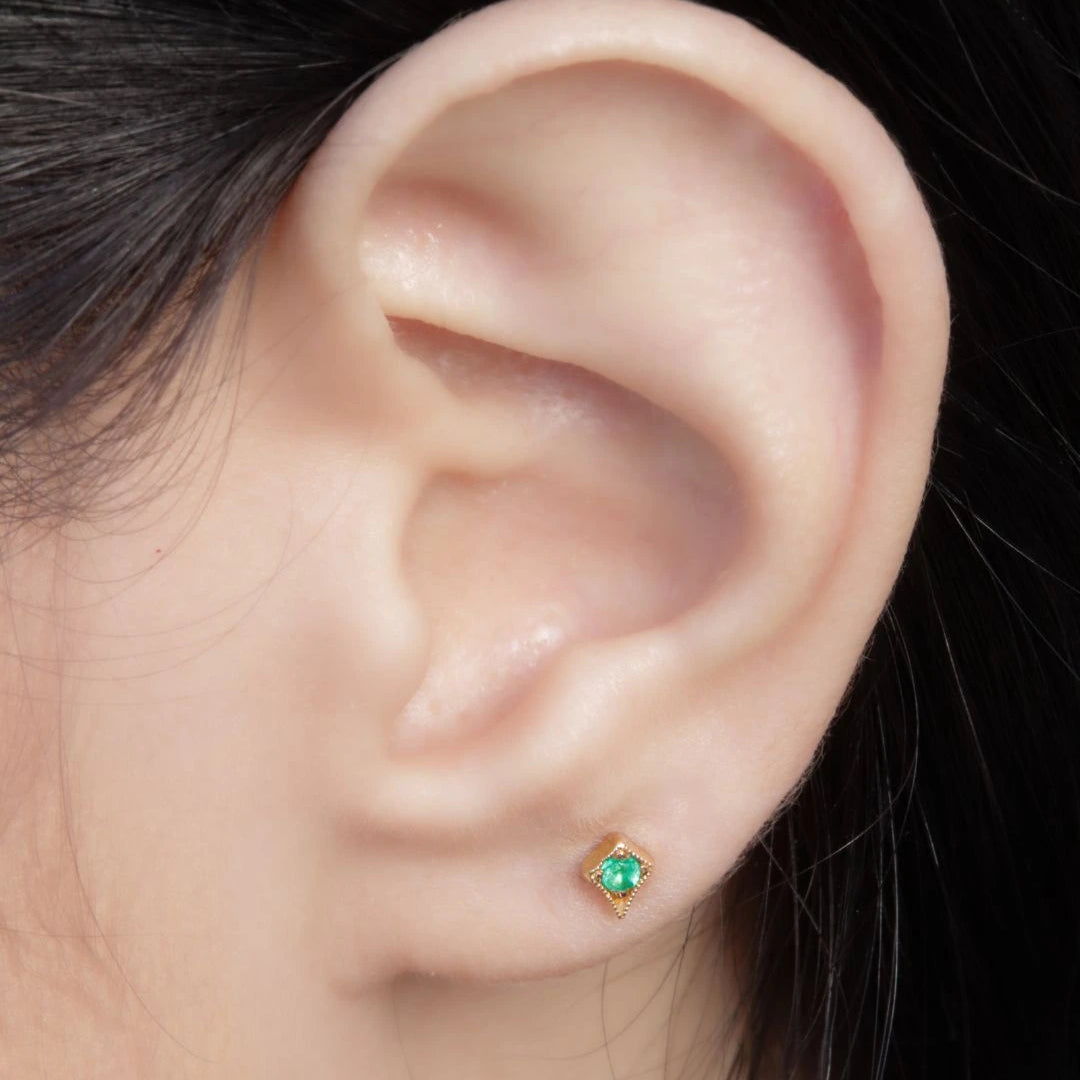 Triángulo Esmeralda Oro 18K