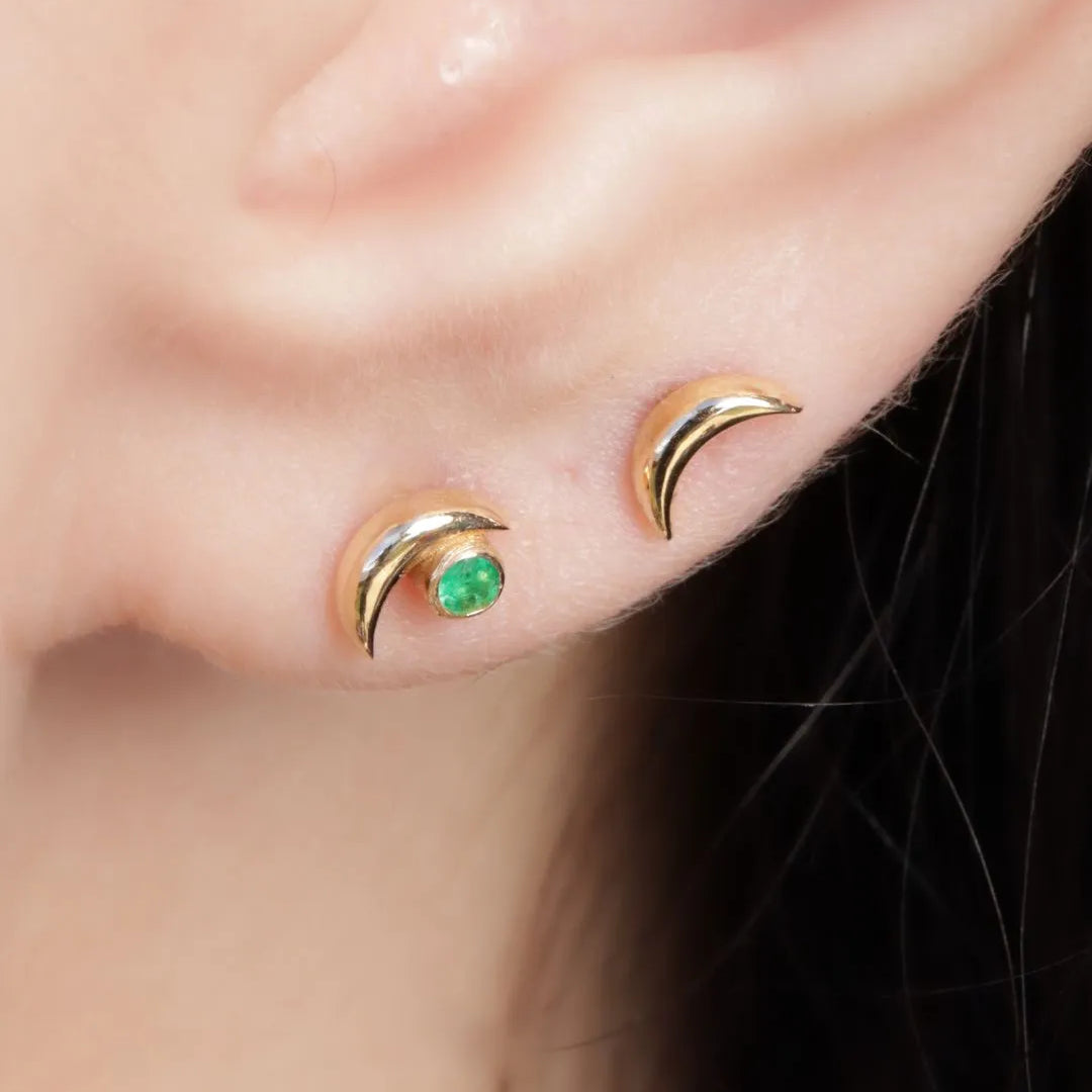 Labret Media Luna Esmeralda Oro 18K