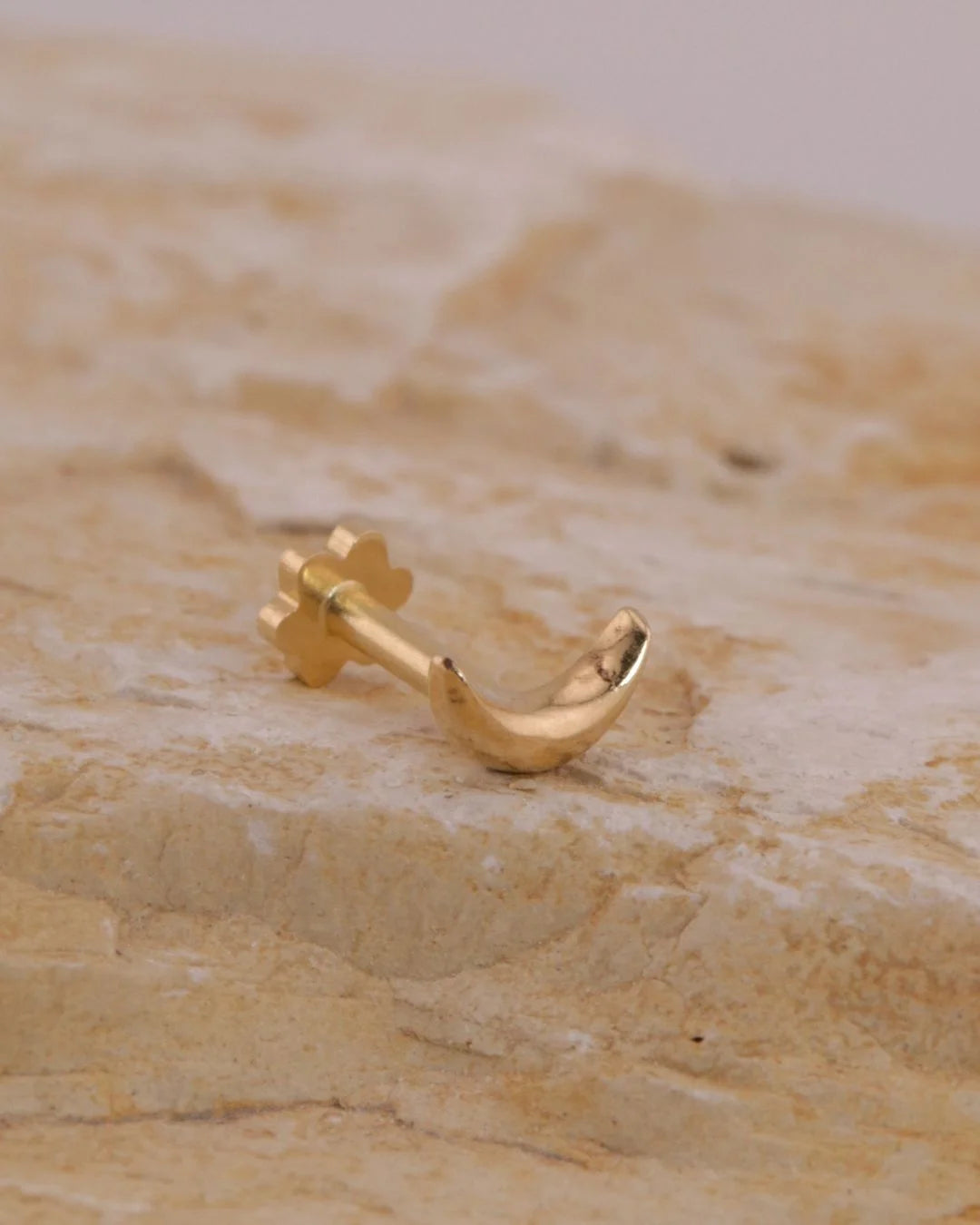 Piercing Media Luna en Oro 18K