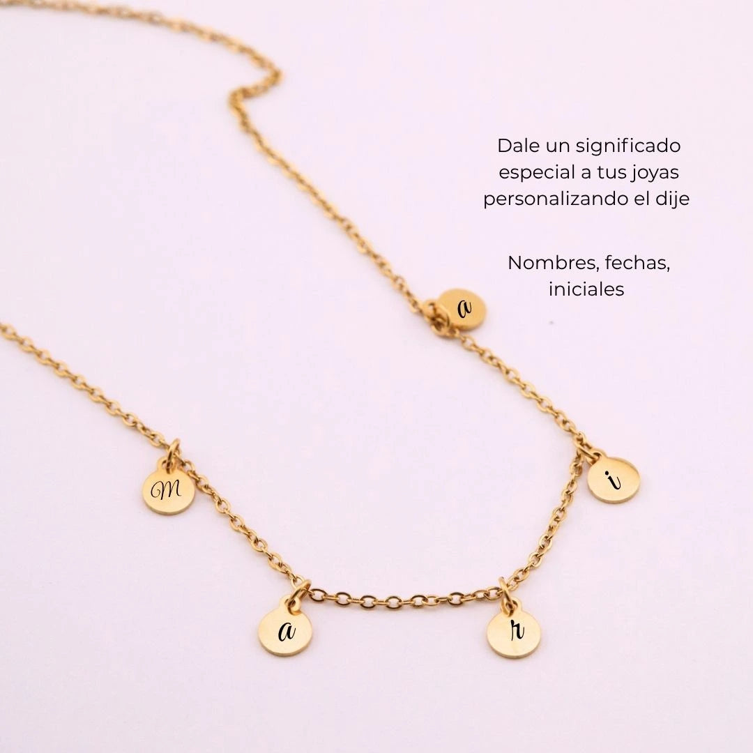Collar Personalizado con 5 Dijes Dorado | Acero Inoxidable