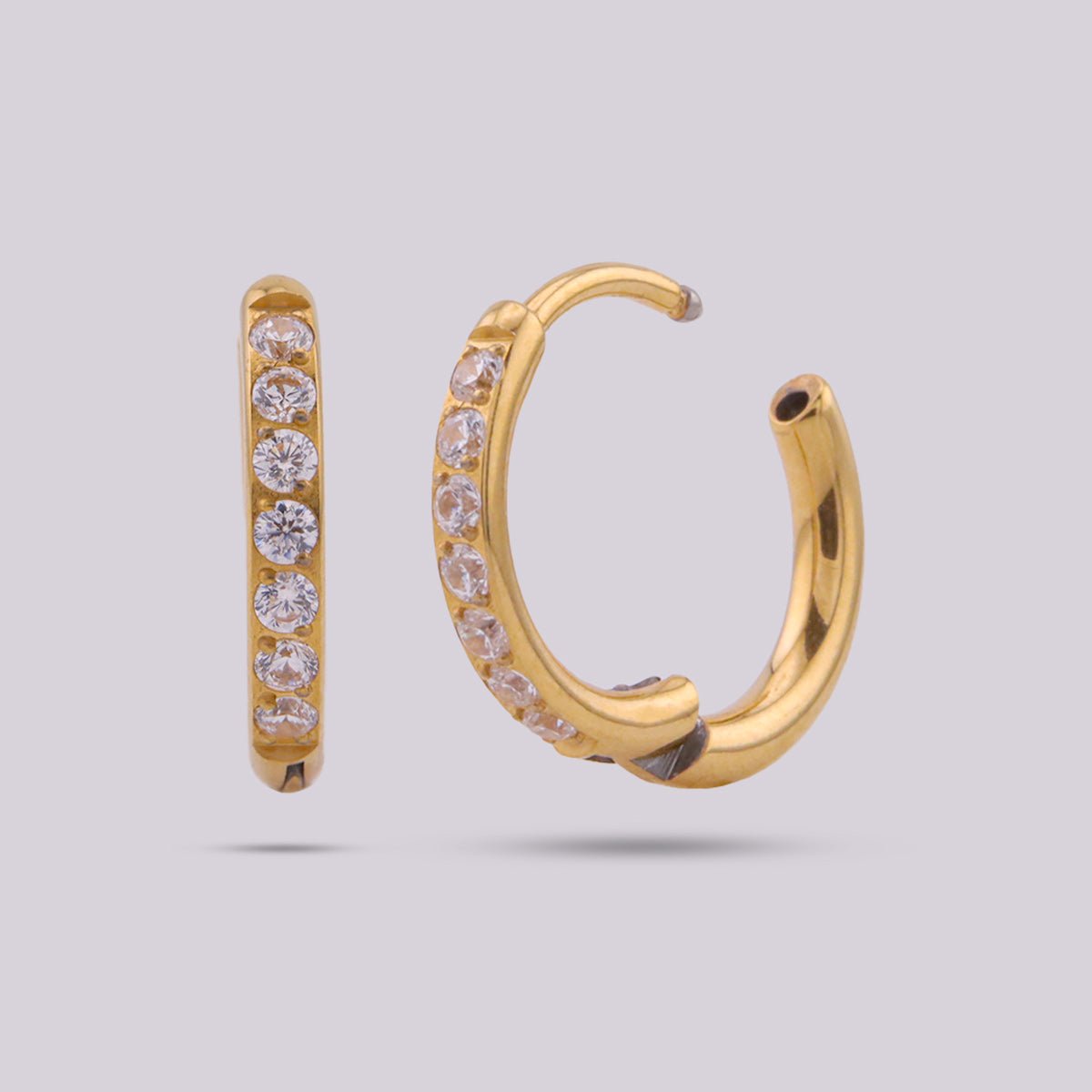 Arete dorado para Lóbulo en Titanio - Helix Body Jewelry - Tienda Online de Piercings