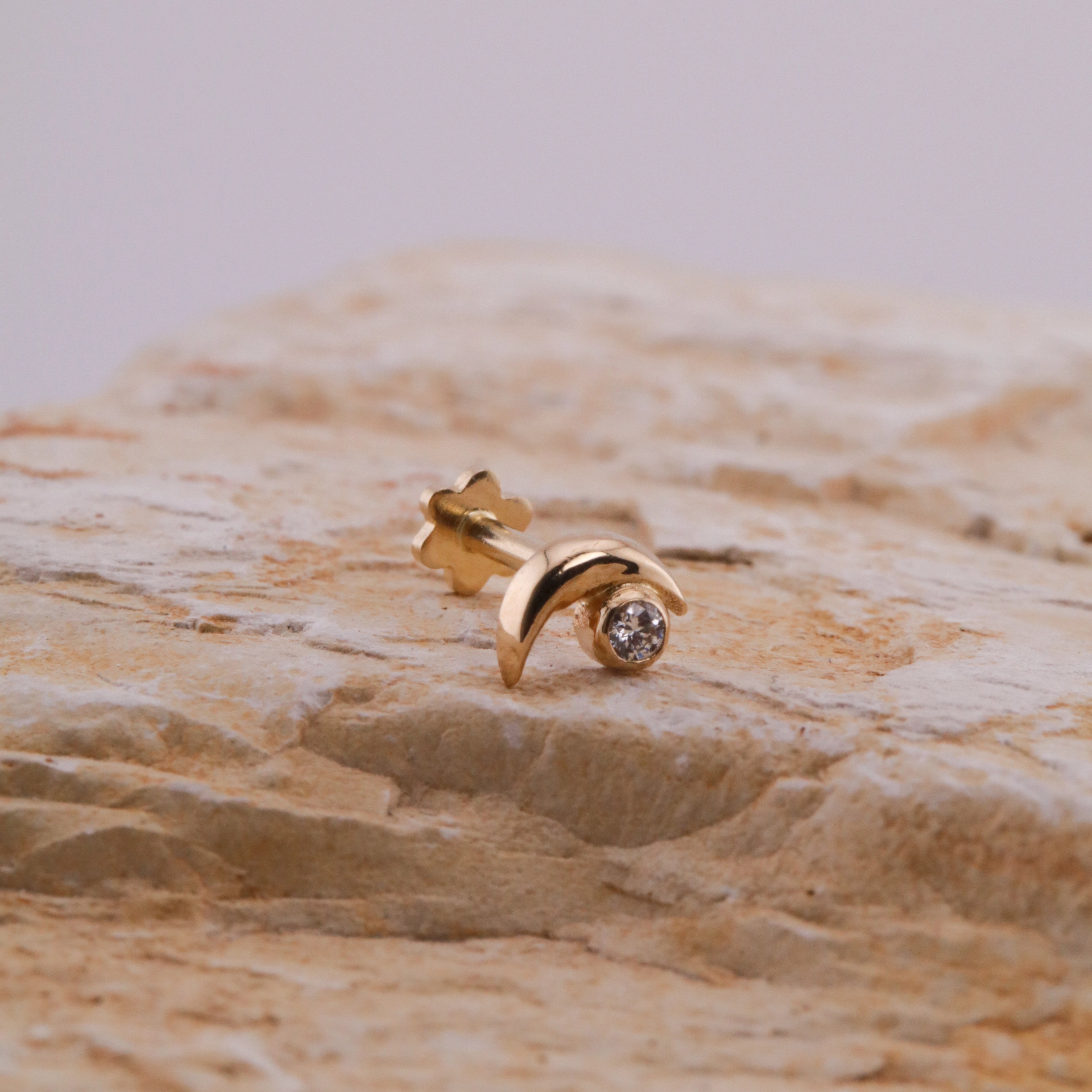 Labret Media Luna Oro 18K con Diamante