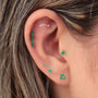Pendiente con tres incrustaciones de esmeraldas colombianas. - Helix Body Jewelry - Tienda Online de Piercings
