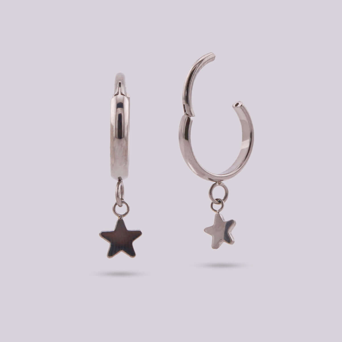 Aretes en Titanio con estrella colgante - Helix Body Jewelry - Tienda Online de Piercings
