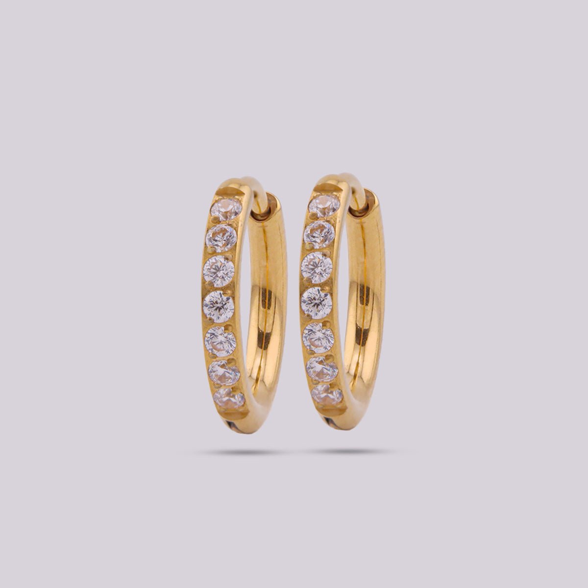 Arete dorado para Lóbulo en Titanio - Helix Body Jewelry - Tienda Online de Piercings