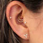 Arete en oro solido 14K con cristales Swarovski - Rigel - Helix Body Jewelry - Tienda Online de Piercings