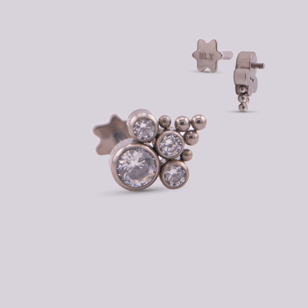 Labret plateado Strong - Helix Body Jewelry - Tienda Online de Piercings
