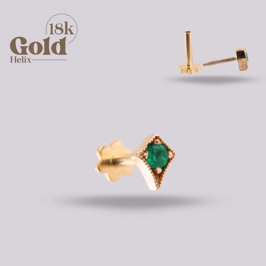 Triángulo Esmeralda Oro 18K