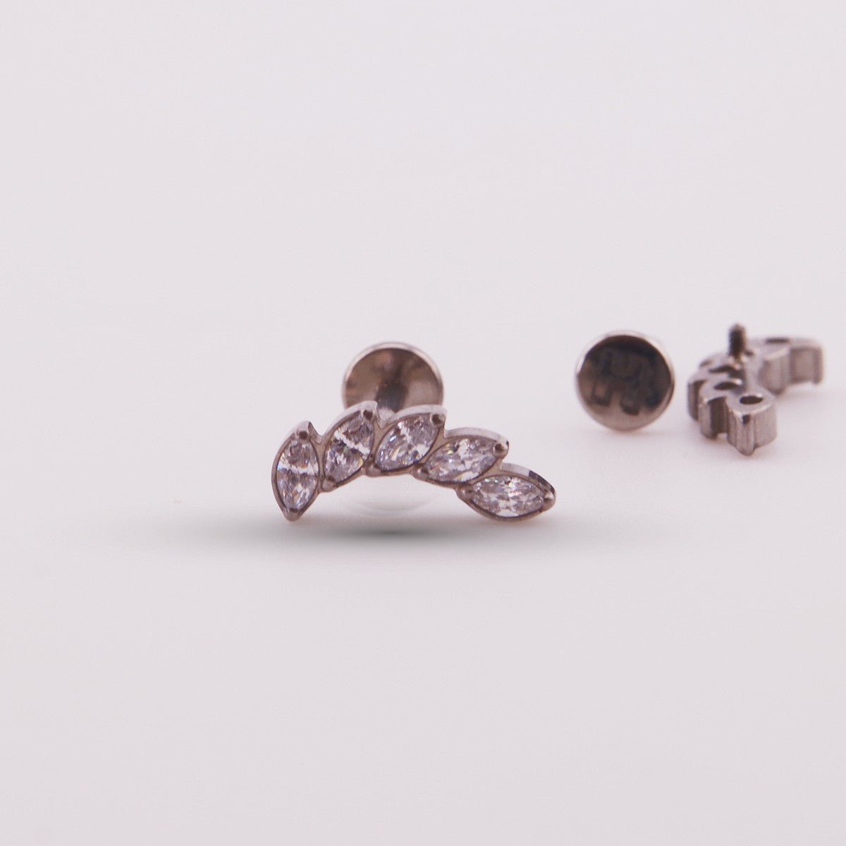 Joya para piercing - Ángel - Helix Body Jewelry - Tienda Online de Piercings