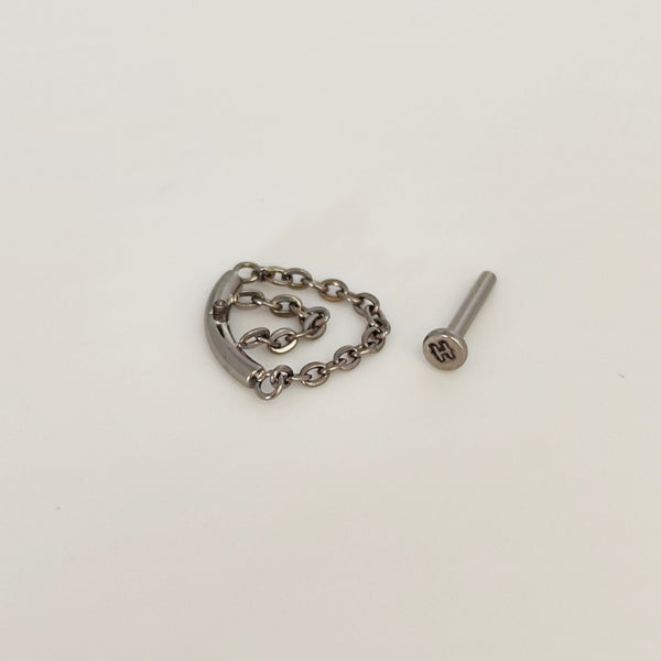 Joya en titanio en forma de media luna - Leonor - Helix Body Jewelry - Tienda Online de Piercings